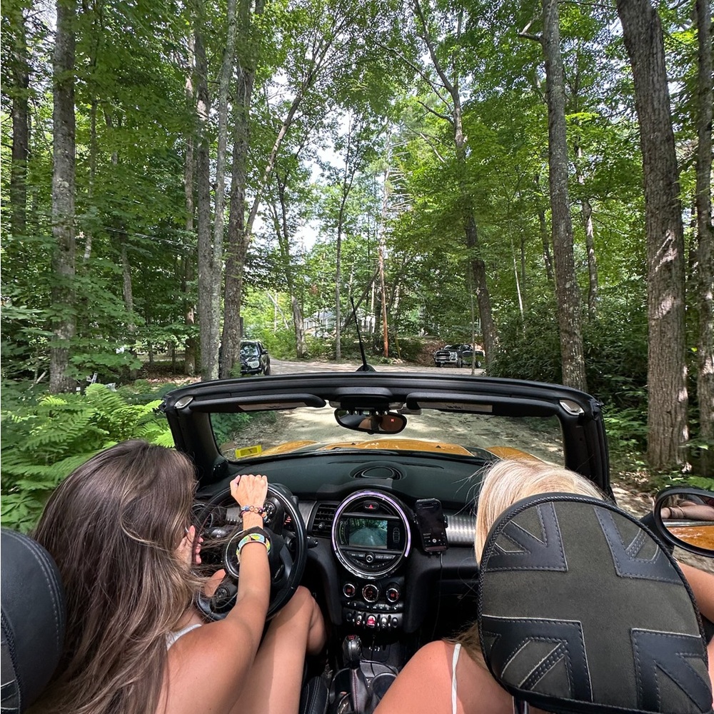 Meet your Posher, Klara